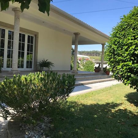 Camelias Bed and Breakfast Guimarães Buitenkant foto